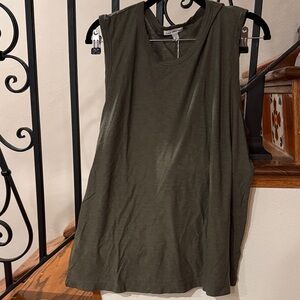 NWT. James Perse Olive Green Sleeveless tank Top